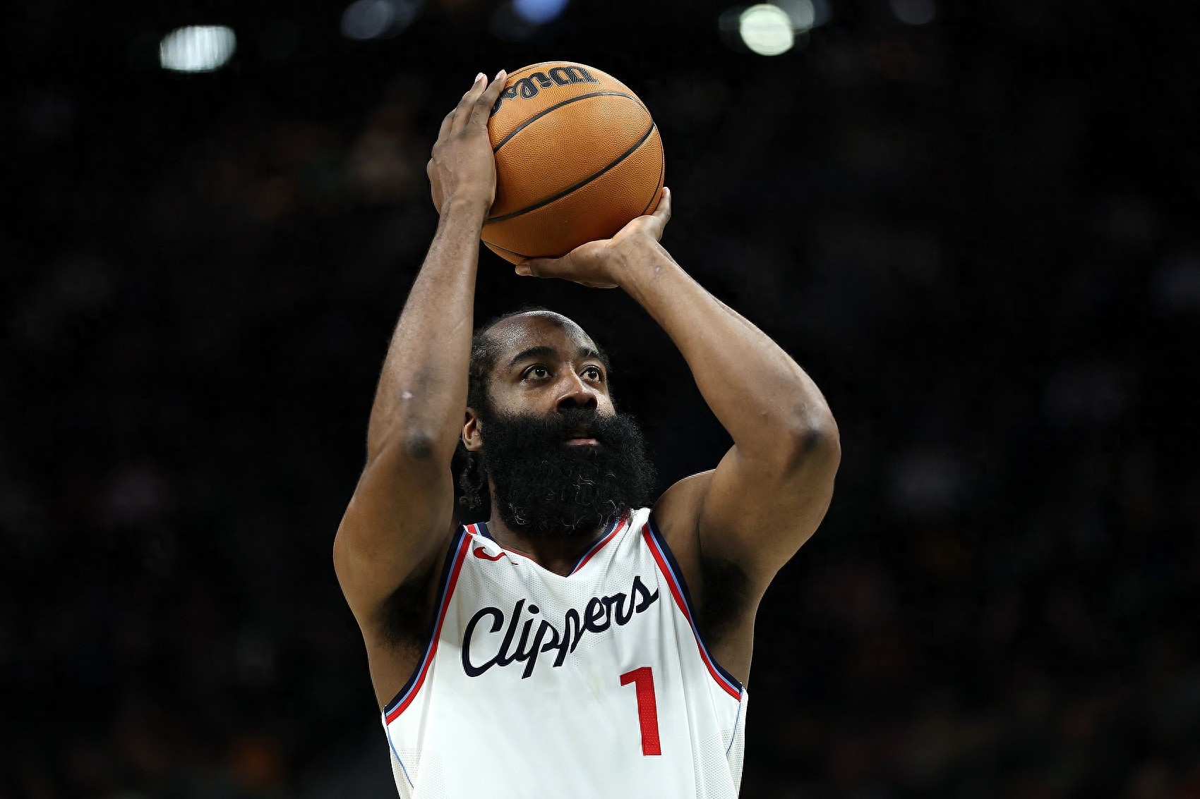 APP下载-巴黎在比赛中受伤退赛，哈登主帅表示担忧！